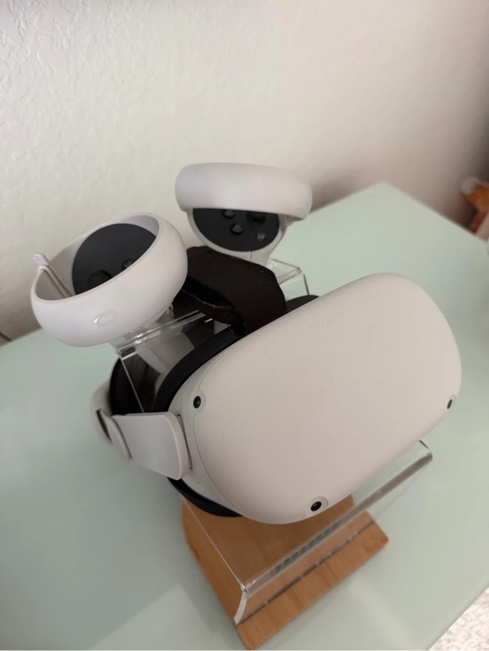 White Wireless VR Headset with Ergonomic Controllers